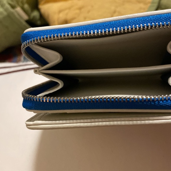 Authentic MCM small zip wallet - Picture 2 of 7